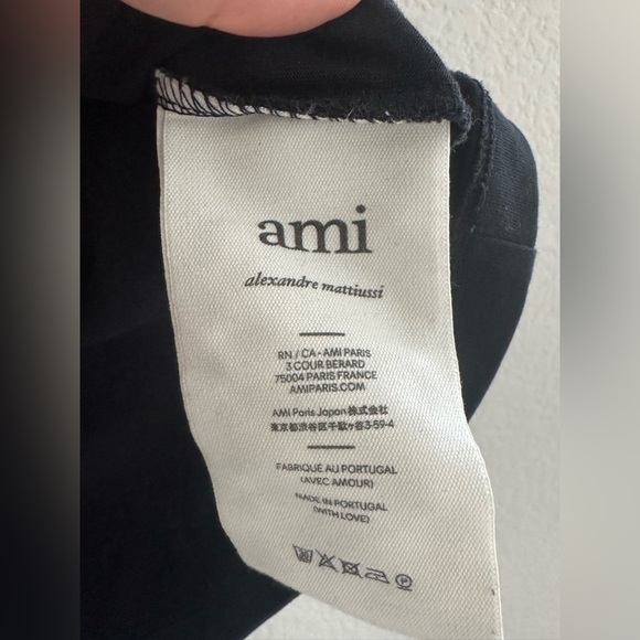 Ami De Coeur black T-shirt with red embroidered logo. Size XXS - Picture 9 of 12